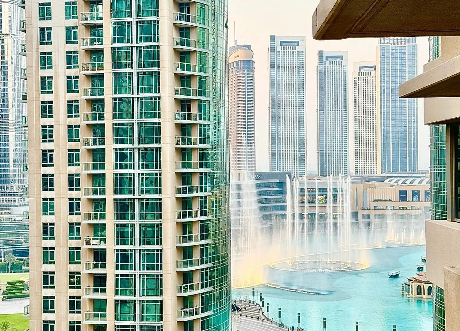 The Burj Khalifa Living - Spectacular Views Of Dubai Fountain - 3 Min Walk To Dubai Mall Apartment United Arab Emirates