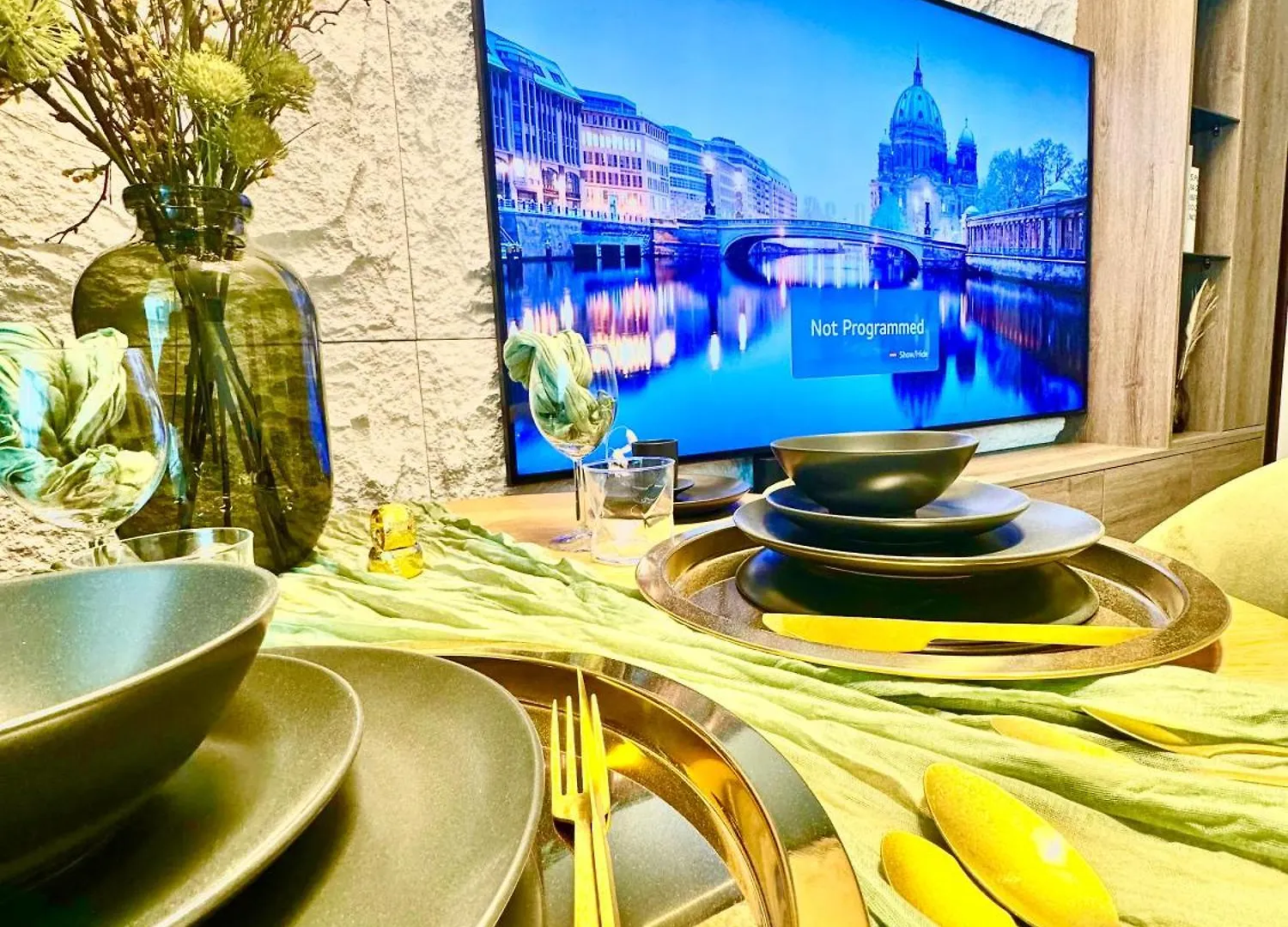 The Burj Khalifa Living - Spectacular Views Of Dubai Fountain - 3 Min Walk To Dubai Mall Apartment